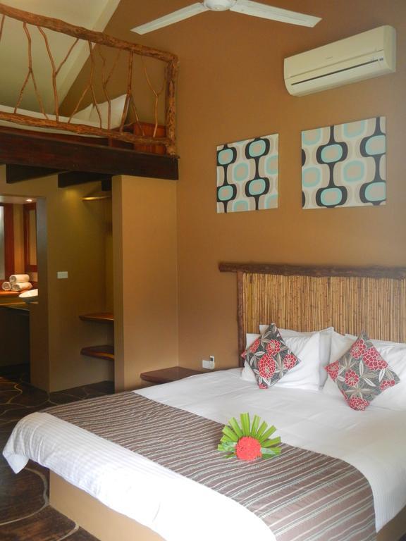 Club Oceanus Resort Pacific Harbour Exterior foto