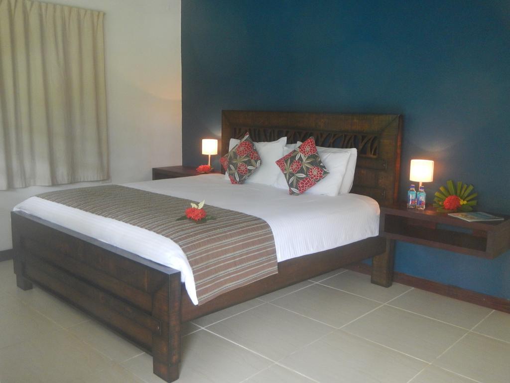 Club Oceanus Resort Pacific Harbour Exterior foto
