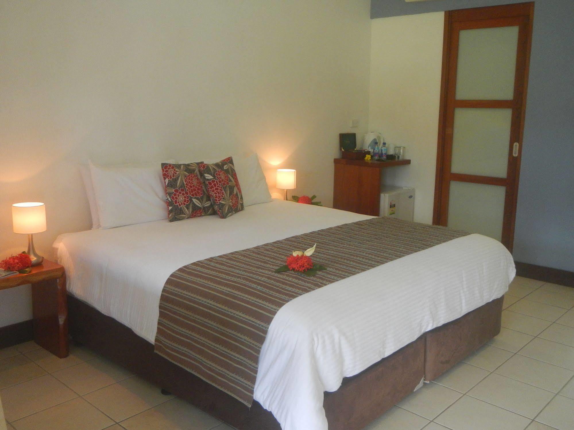 Club Oceanus Resort Pacific Harbour Exterior foto